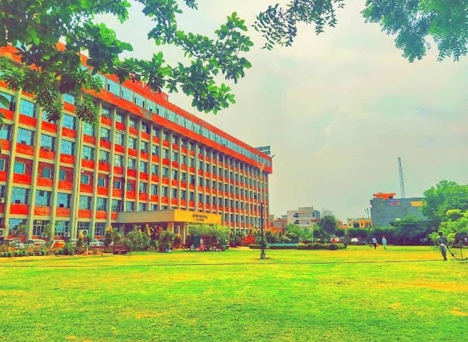 Adesh Institute of Medical Sciences & Research (AIMSR), Bathinda