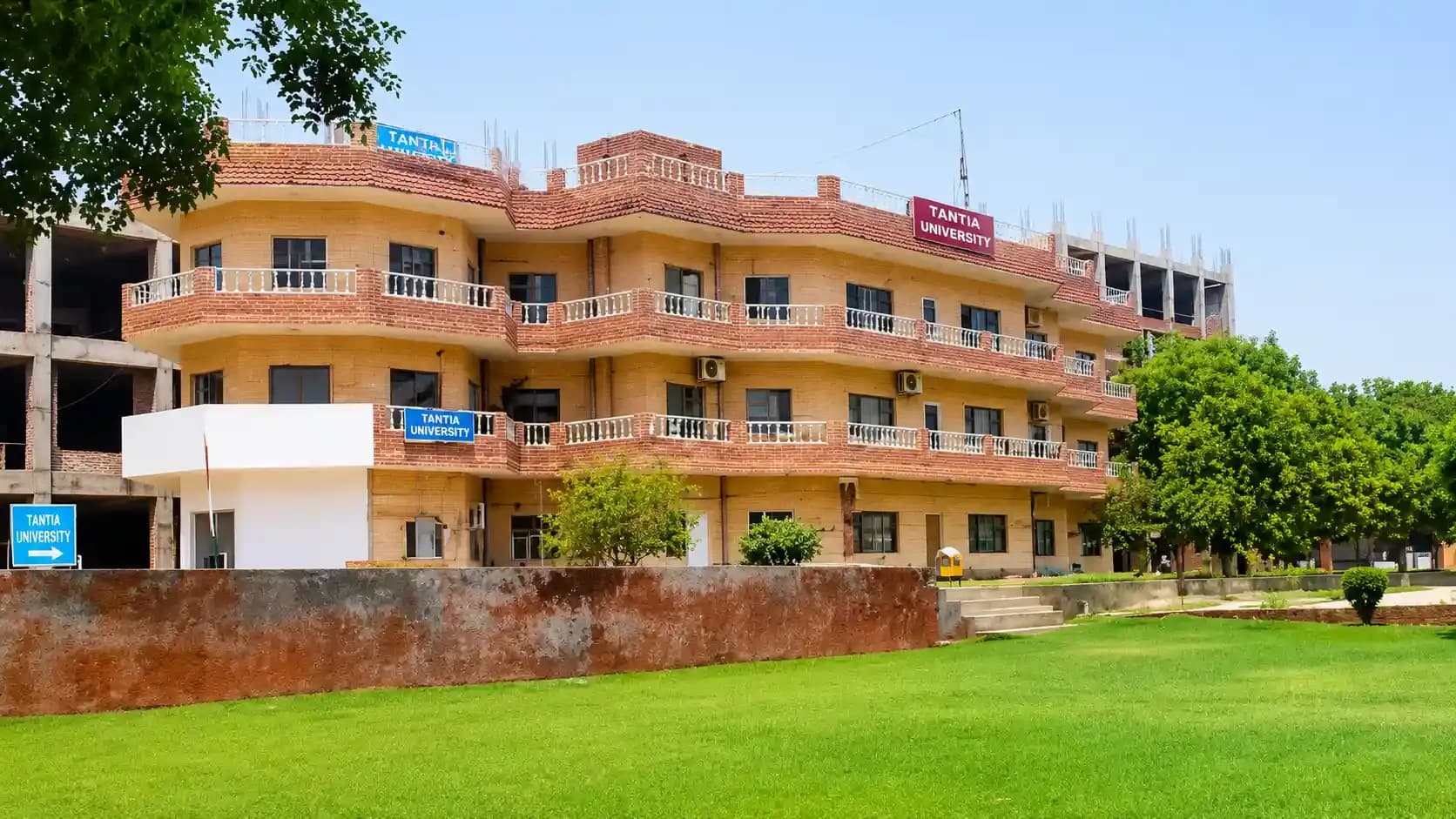 Dr S.S. Tantia Medical College Hospital & Research Centre